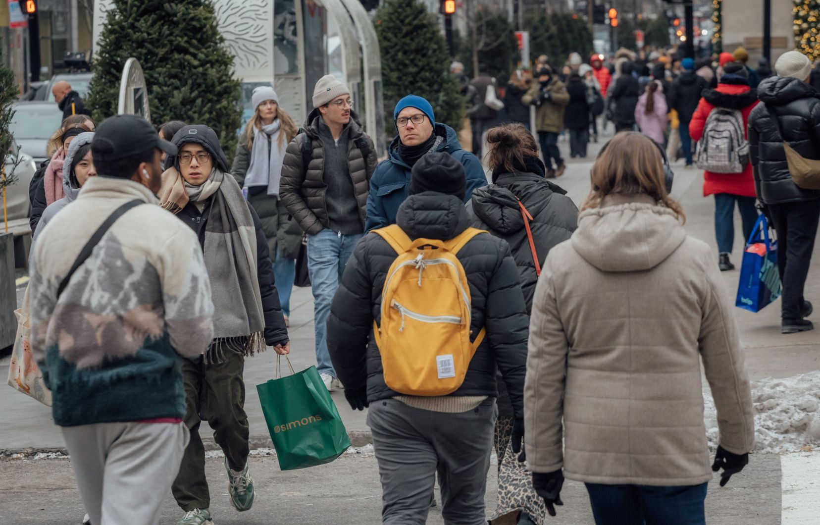 The consequences of customs tariffs on social network